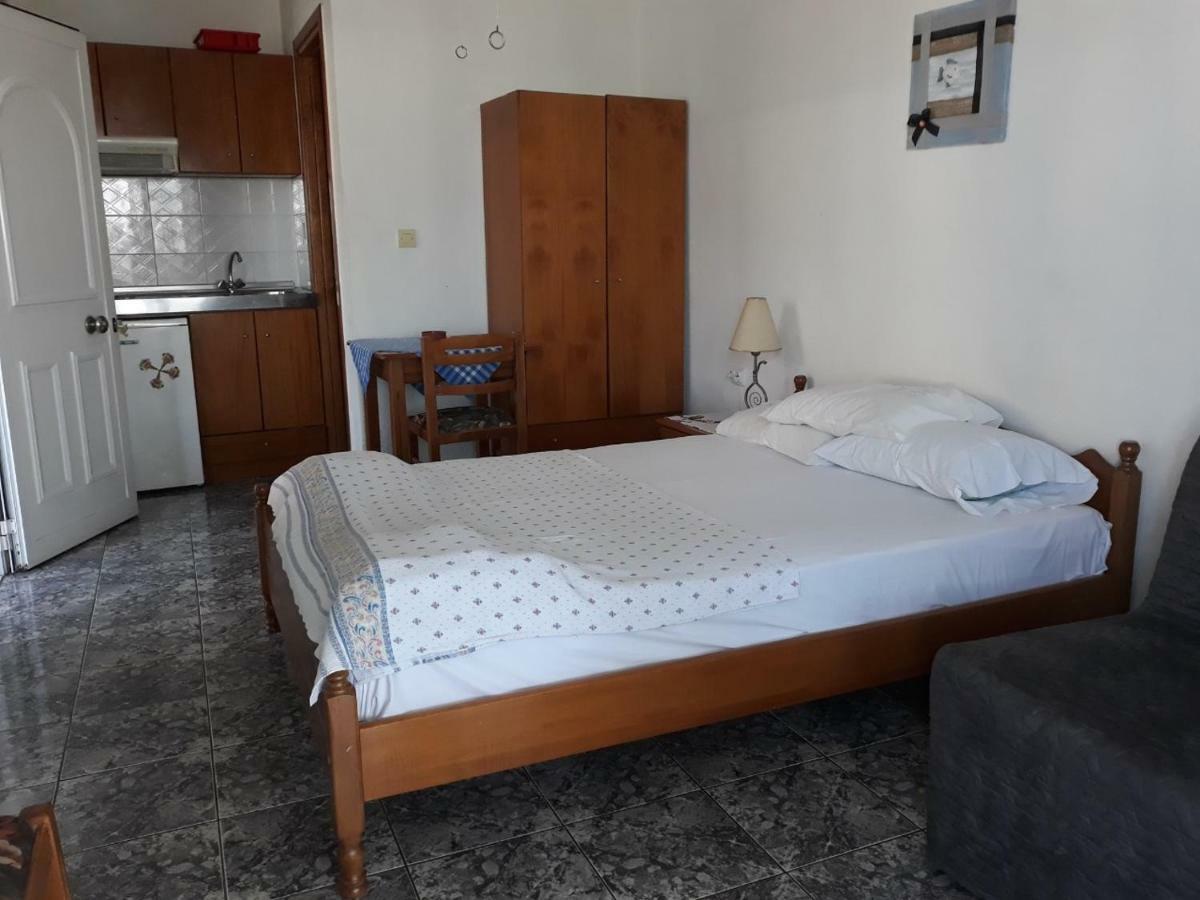Peristerianos Apartments Неа-Скіоні Екстер'єр фото